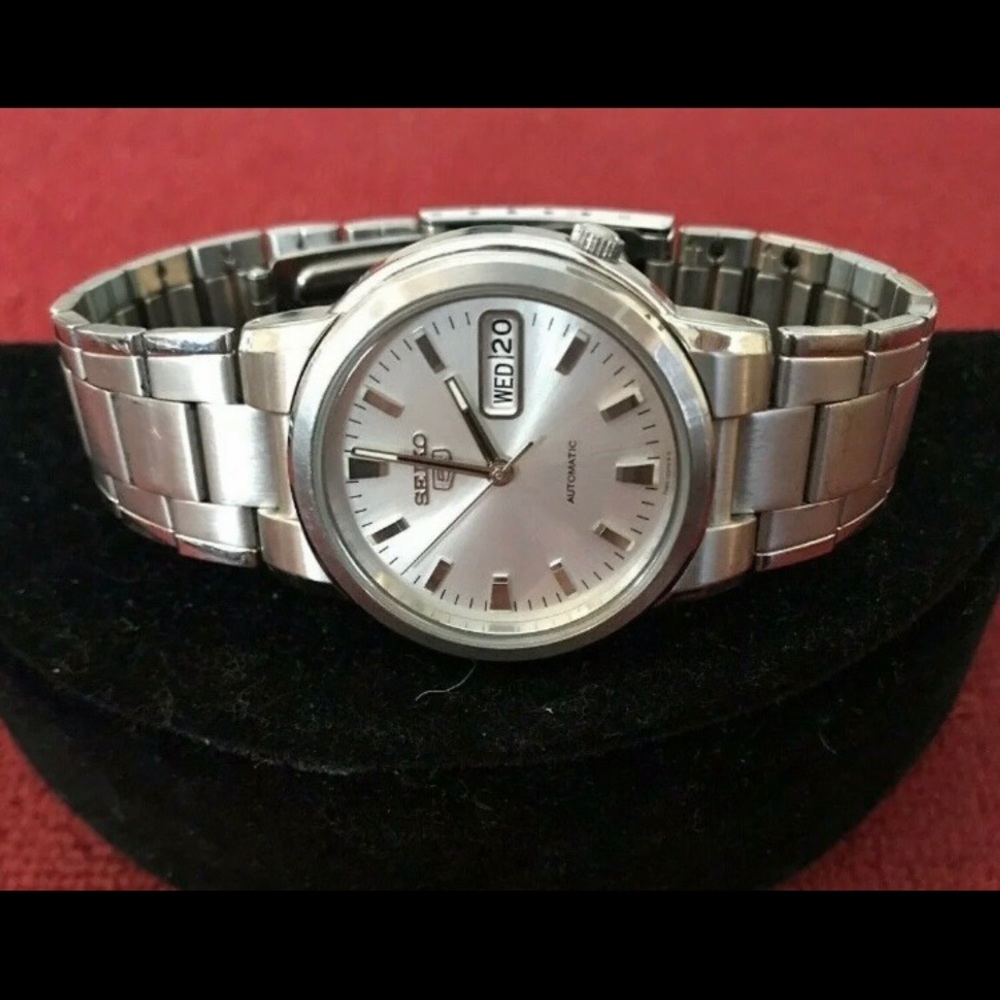 Seiko 5 Men's Automatic Watch 080254